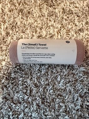 lululemon athletica Small Towel in Light Pink